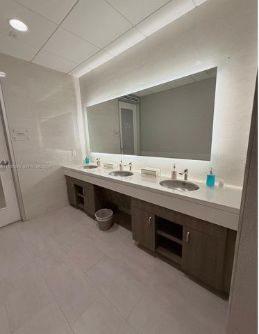 21055 Yacht Club Drive 606, Aventura, FL 33180