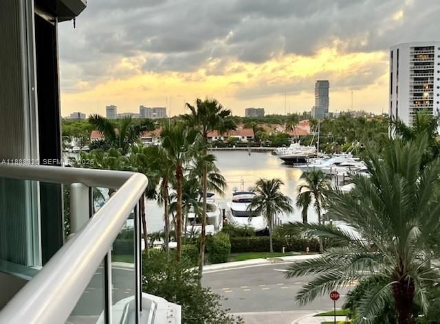 21055 Yacht Club Drive 606, Aventura, FL 33180