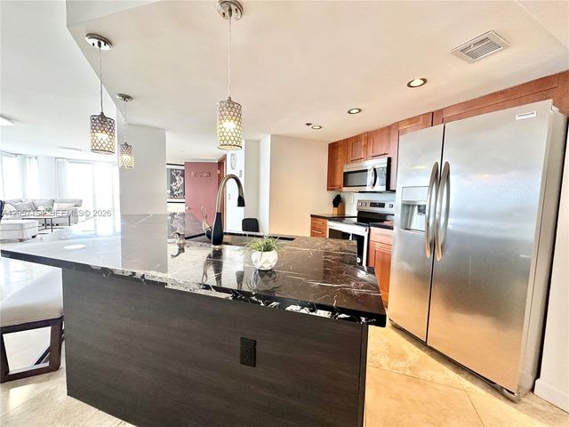 1717 N Bayshore Dr A-1534, Miami, FL 33132