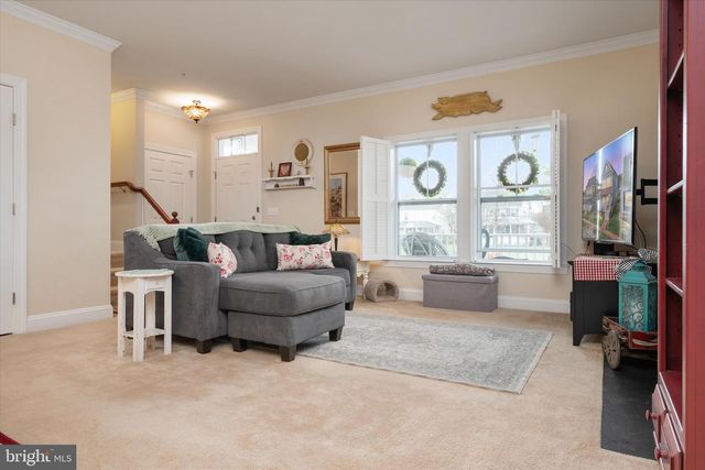 8050 EASTON VILLAGE DR, Easton, MD 21601