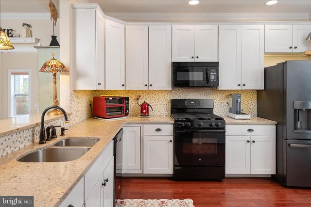 8050 EASTON VILLAGE DR, Easton, MD 21601