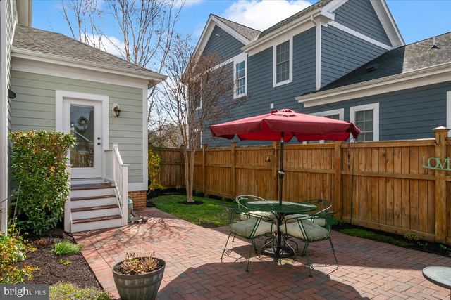 8050 EASTON VILLAGE DR, Easton, MD 21601