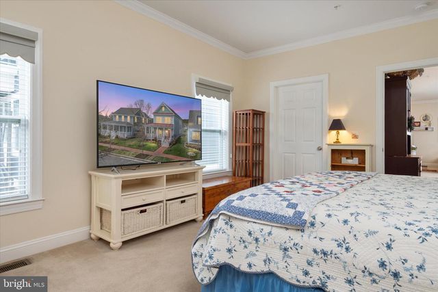 8050 EASTON VILLAGE DR, Easton, MD 21601