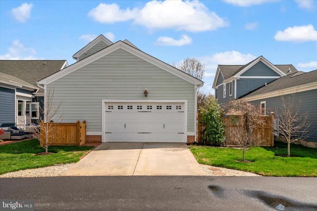 8050 EASTON VILLAGE DR, Easton, MD 21601