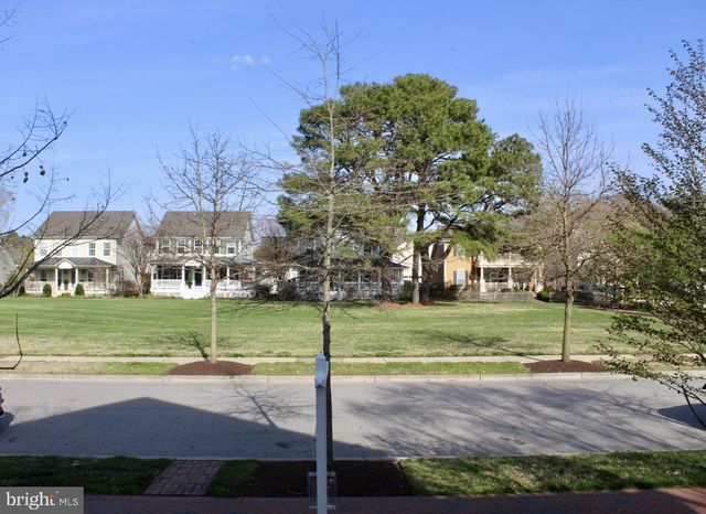 8050 EASTON VILLAGE DR, Easton, MD 21601