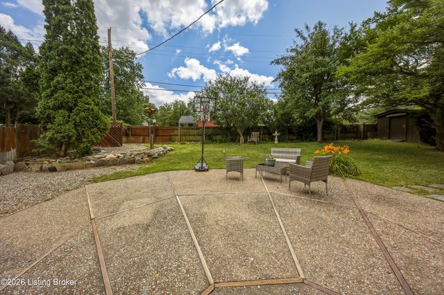 2830 Rockhaven Ave, Louisville, KY 40220