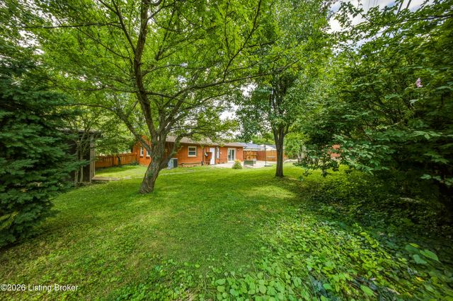 2830 Rockhaven Ave, Louisville, KY 40220