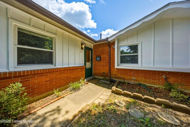 2830 Rockhaven Ave, Louisville, KY 40220