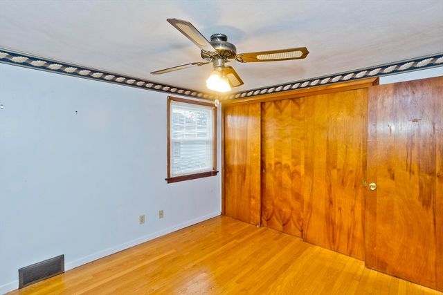 185 East St, Springfield, MA 01104