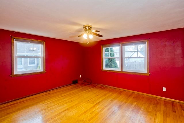185 East St, Springfield, MA 01104