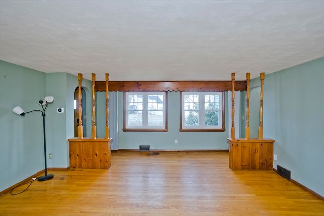 185 East St, Springfield, MA 01104
