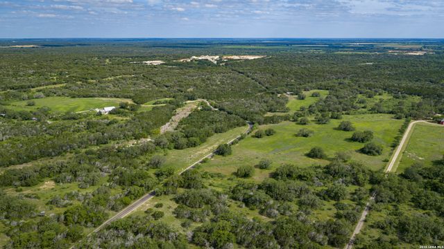 250 County Road 241, Hondo, TX 78861
