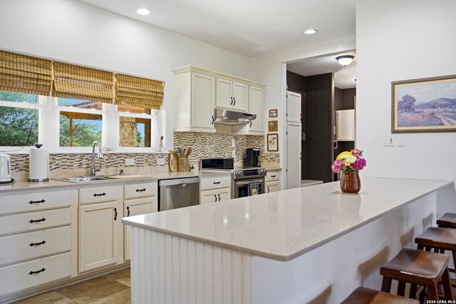 250 County Road 241, Hondo, TX 78861