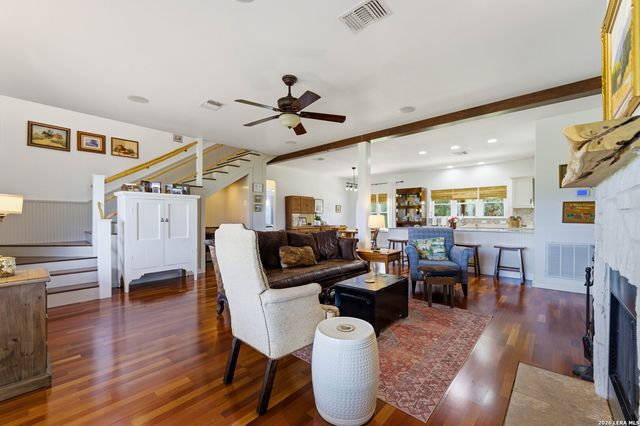 250 County Road 241, Hondo, TX 78861
