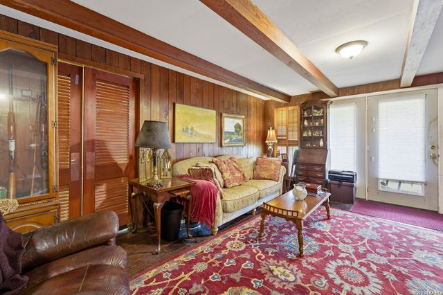 250 County Road 241, Hondo, TX 78861