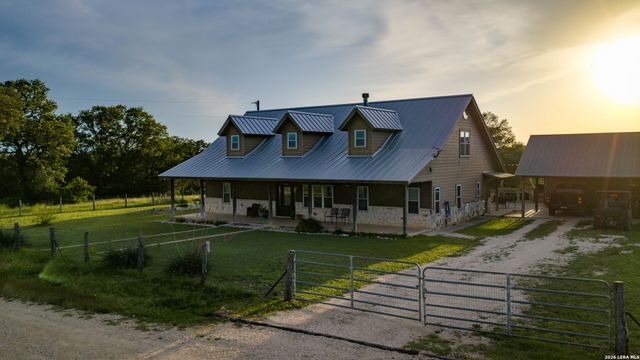 250 County Road 241, Hondo, TX 78861