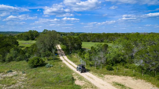 250 County Road 241, Hondo, TX 78861