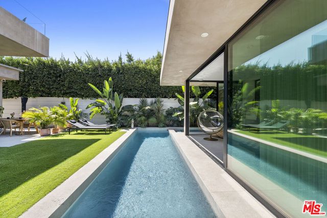 513 N Martel Avenue, Los Angeles, CA 90036