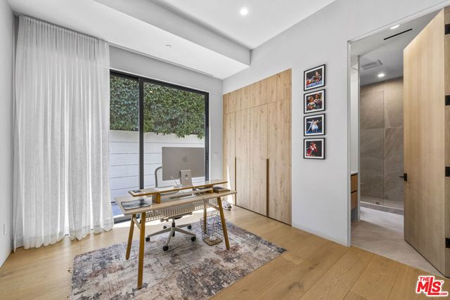 513 N Martel Avenue, Los Angeles, CA 90036