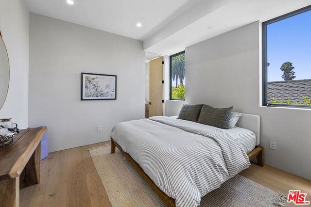 513 N Martel Avenue, Los Angeles, CA 90036
