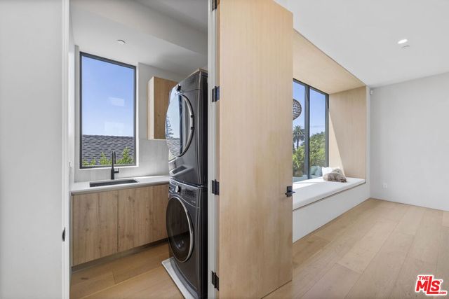 513 N Martel Avenue, Los Angeles, CA 90036