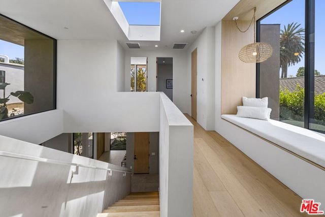 513 N Martel Avenue, Los Angeles, CA 90036