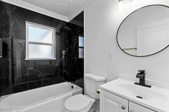 7712 3rd Street Rd, Louisville, KY 40214