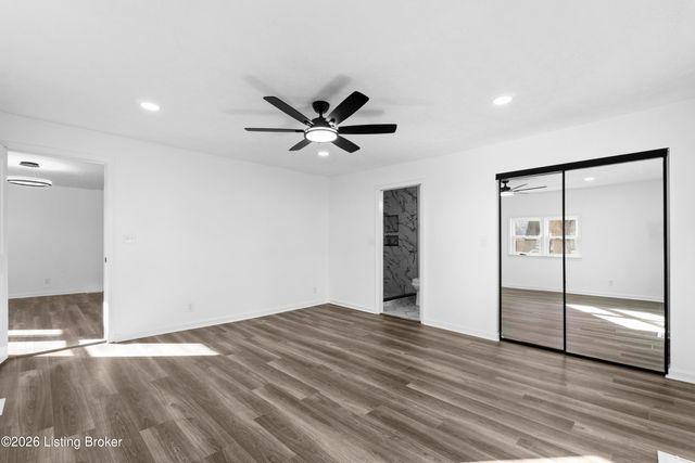 7712 3rd Street Rd, Louisville, KY 40214