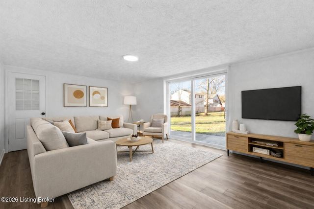 7712 3rd Street Rd, Louisville, KY 40214