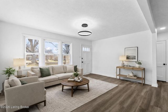 7712 3rd Street Rd, Louisville, KY 40214