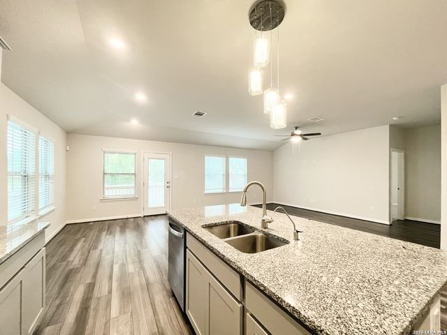 438 Shelton Pass, Cibolo, TX 78108