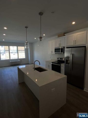 74 Clarendon Place 203, Hackensack, NJ 07601