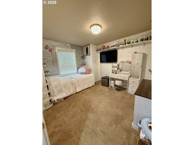 4002 N 3RD Cir, Ridgefield, WA 98642
