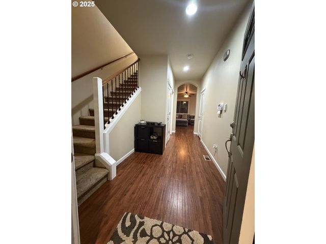 4002 N 3RD Cir, Ridgefield, WA 98642