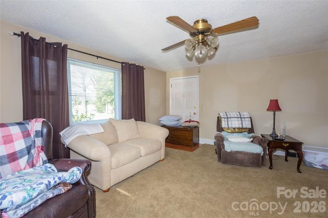 214 N North Dakota Street, Charlotte, NC 28216