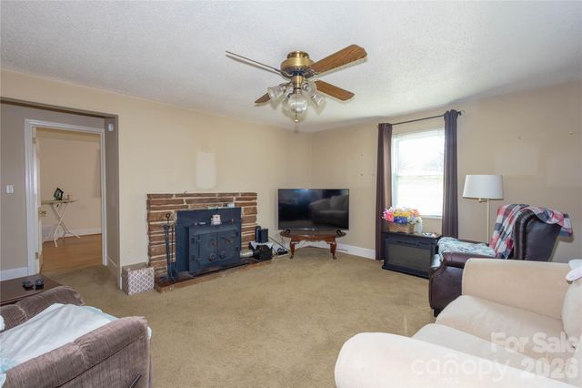 214 N North Dakota Street, Charlotte, NC 28216