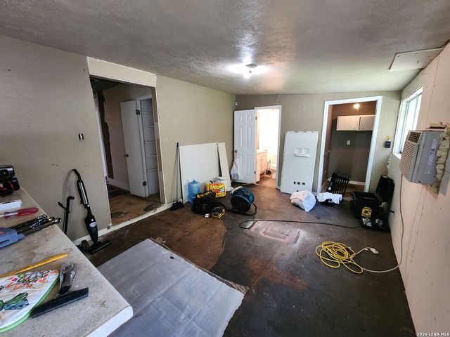 339 Arteago, San Antonio, TX 78237