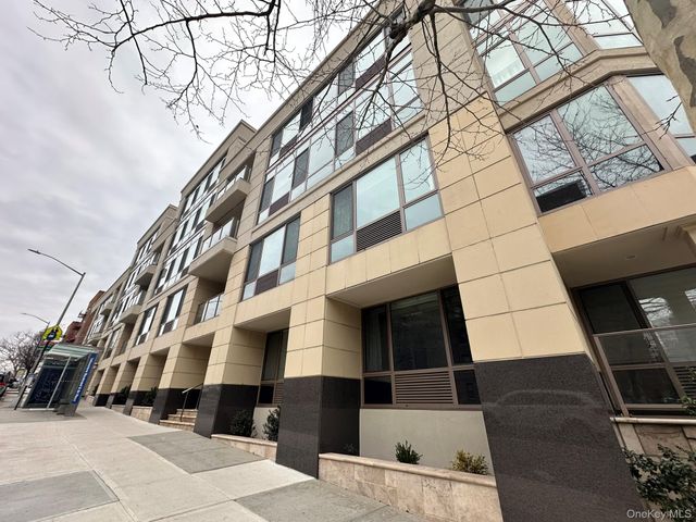 64-05 Yellowstone Boulevard 403S, Forest Hills, NY 11375