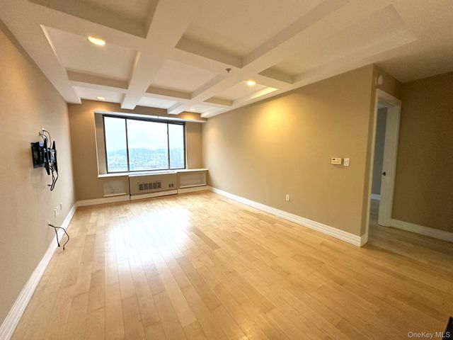64-05 Yellowstone Boulevard 403S, Forest Hills, NY 11375