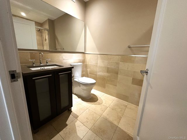 64-05 Yellowstone Boulevard 403S, Forest Hills, NY 11375