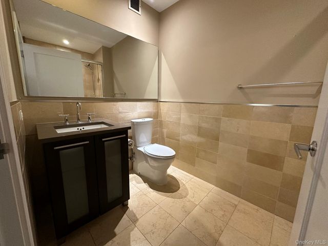 64-05 Yellowstone Boulevard 403S, Forest Hills, NY 11375