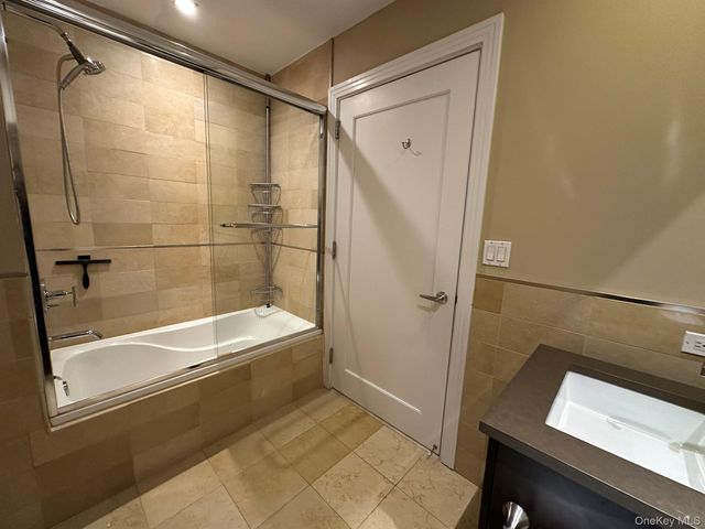 64-05 Yellowstone Boulevard 403S, Forest Hills, NY 11375