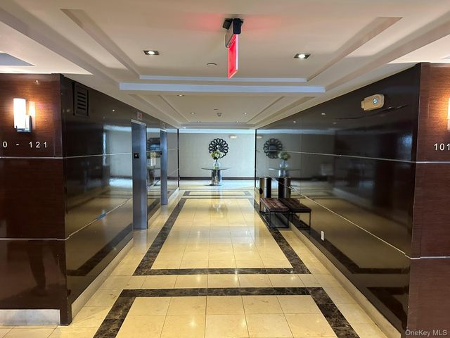 64-05 Yellowstone Boulevard 403S, Forest Hills, NY 11375