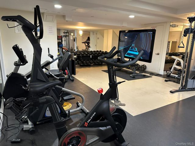 64-05 Yellowstone Boulevard 403S, Forest Hills, NY 11375