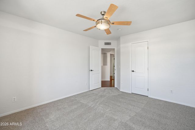 1231 W ISLANDIA Drive, Gilbert, AZ 85233