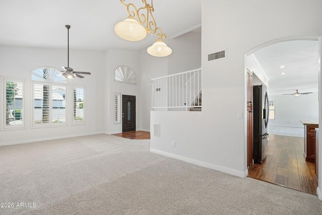 1231 W ISLANDIA Drive, Gilbert, AZ 85233