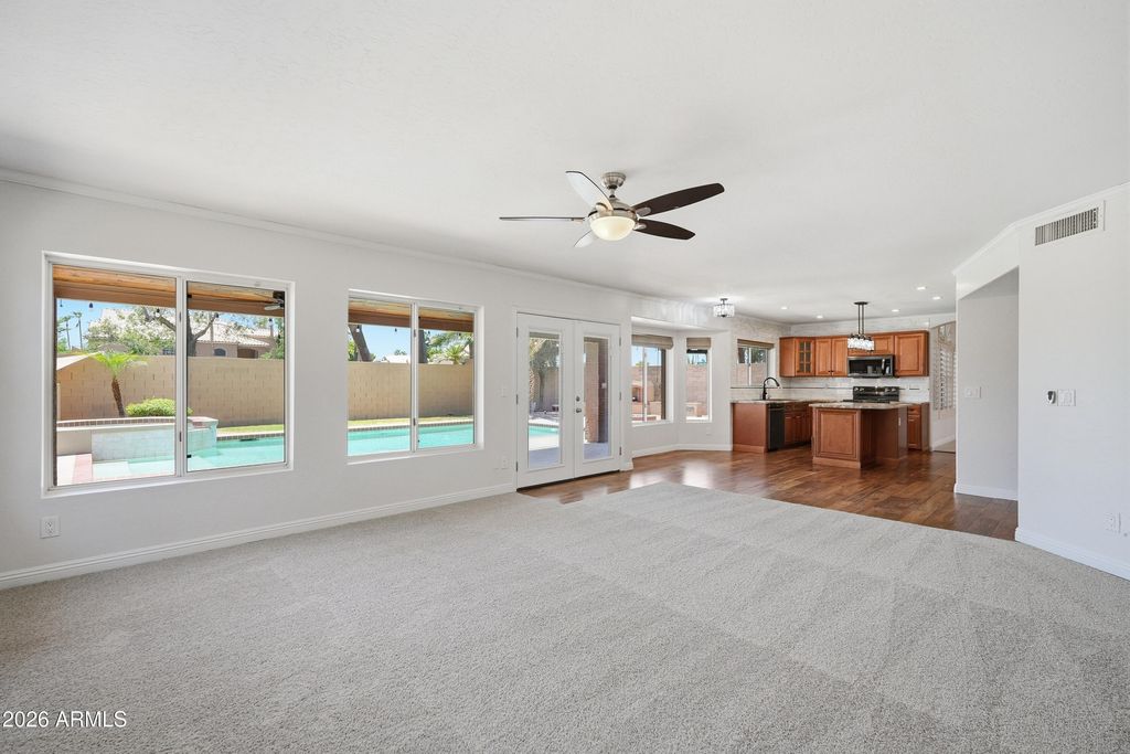 1231 W ISLANDIA Drive, Gilbert, AZ 85233 — photo 5