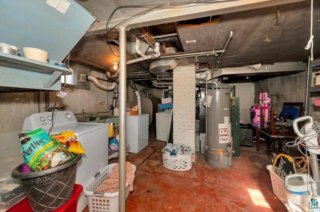 3914 Grand Avenue, Duluth, MN 55807