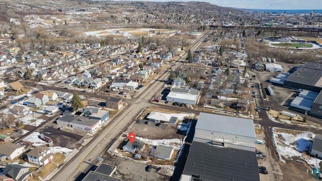 3914 Grand Avenue, Duluth, MN 55807