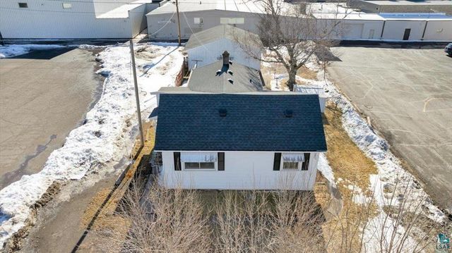 3914 Grand Avenue, Duluth, MN 55807